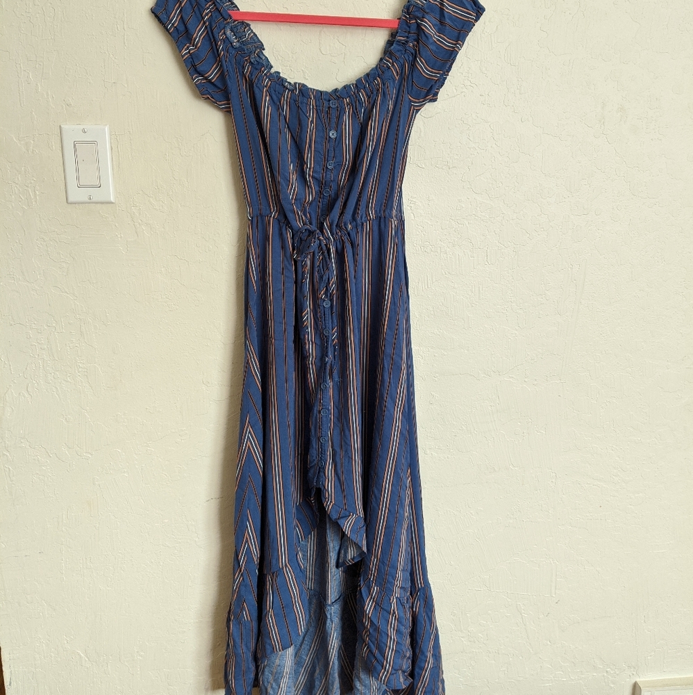 Dress - Picture 4 of 9